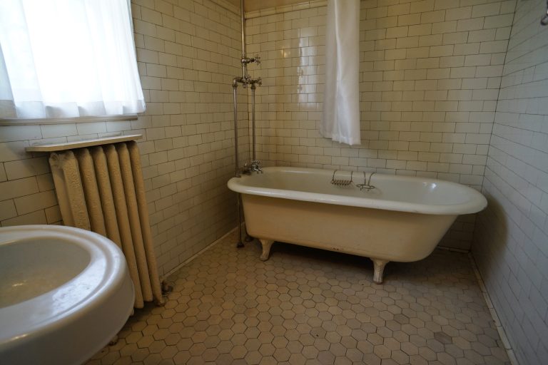 Bathtub in Tiled Bathroom at the Historic O’Keefe Ranch near Vernon, British Columbia, Canada