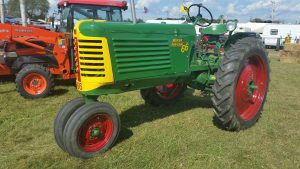 Oliver 66 Row Crop tractor