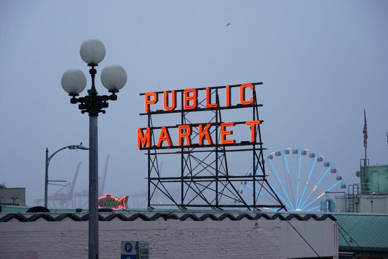 Foggy public market sign in Seattle, Washington