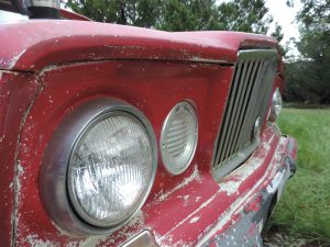 Nose of a beat up old jeep