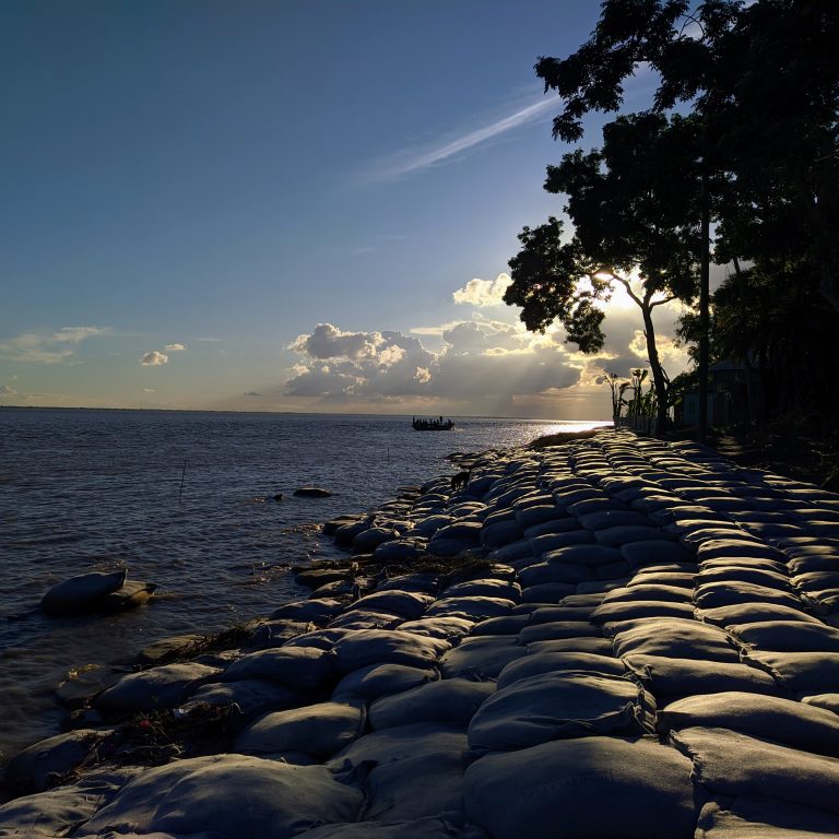 Protecting from erosion by using geobag