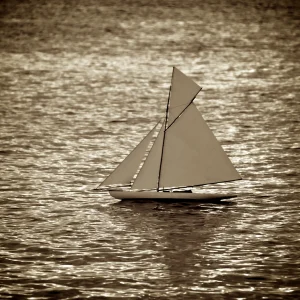 View larger photo: Youpi scale model yacht "Plume"