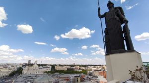 Statue of the goddess Minerva on the roof of the Círculo de Bellas Artes (Madrid)