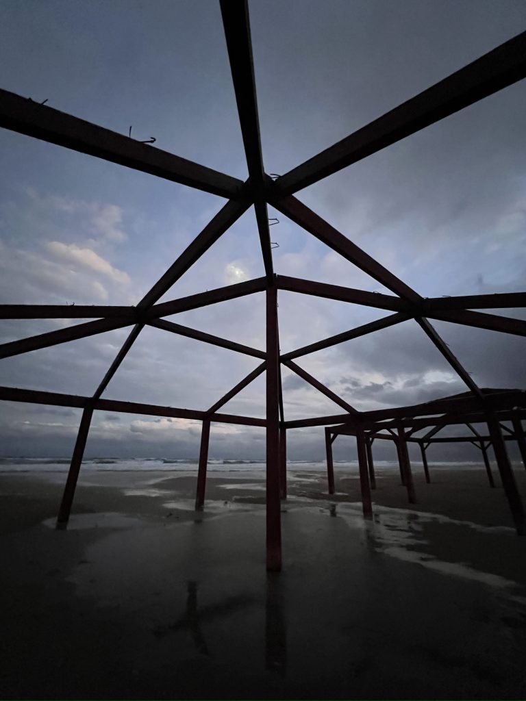 Beach structure at night ( demogorgon )