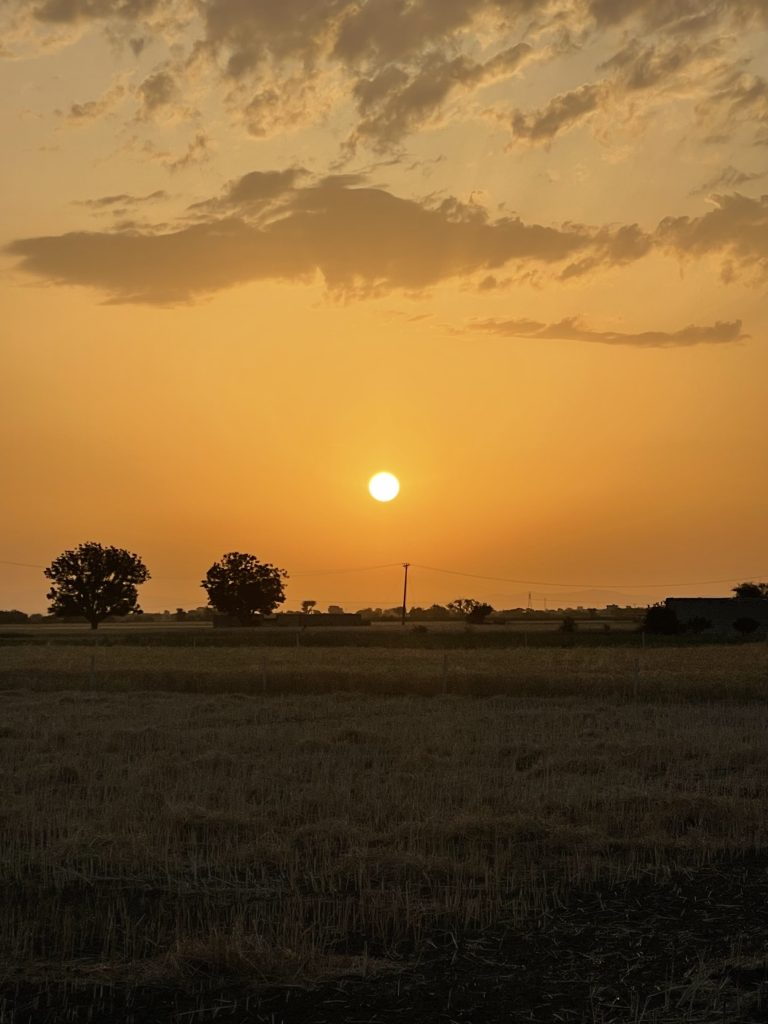 A photo was captured early in the morning in the village Chakral, located in Chakwal, Pakistan.