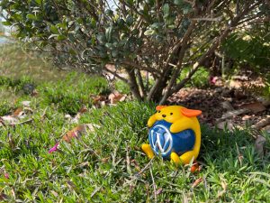 Nature Wapuu Wallpaper Collection: The wapuu resting under the tree