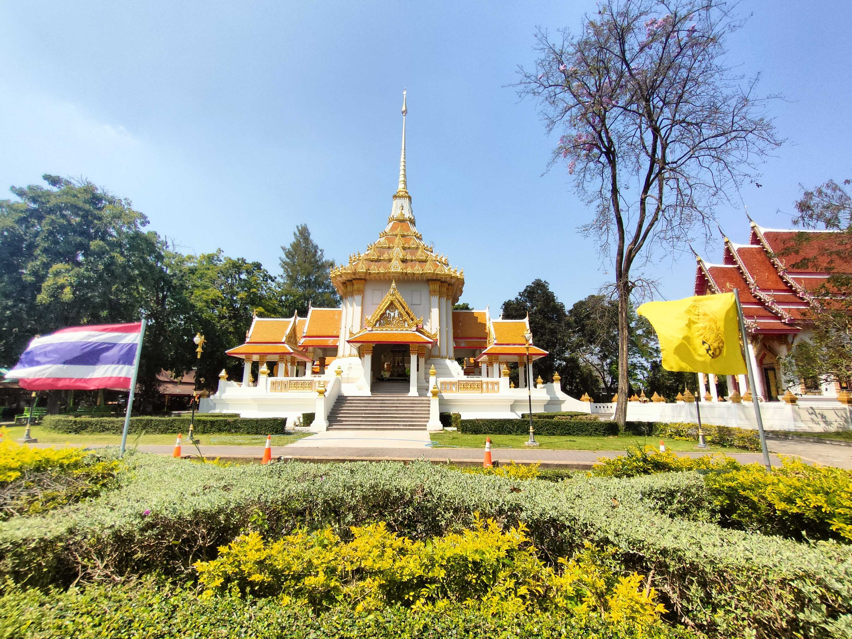 Wat Huay Mongkol, Hua Hin, Thailand