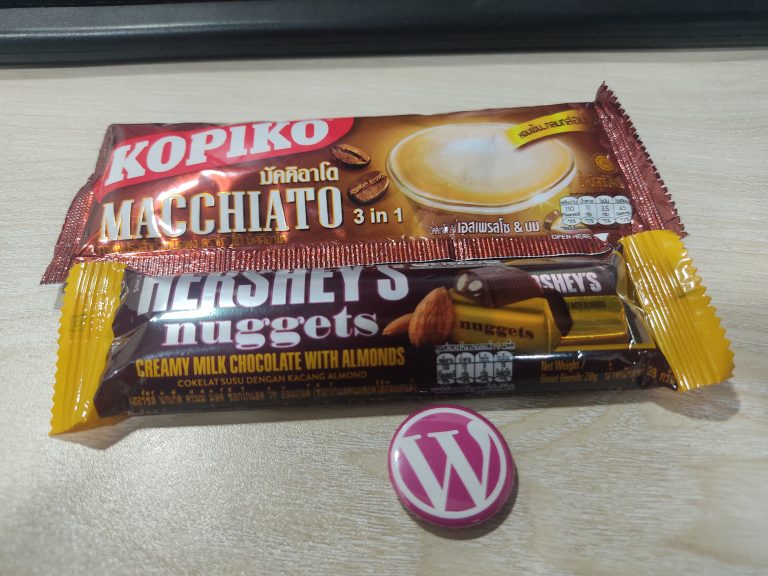 Coffee, Chocolate, WordPress Logo, Office desk