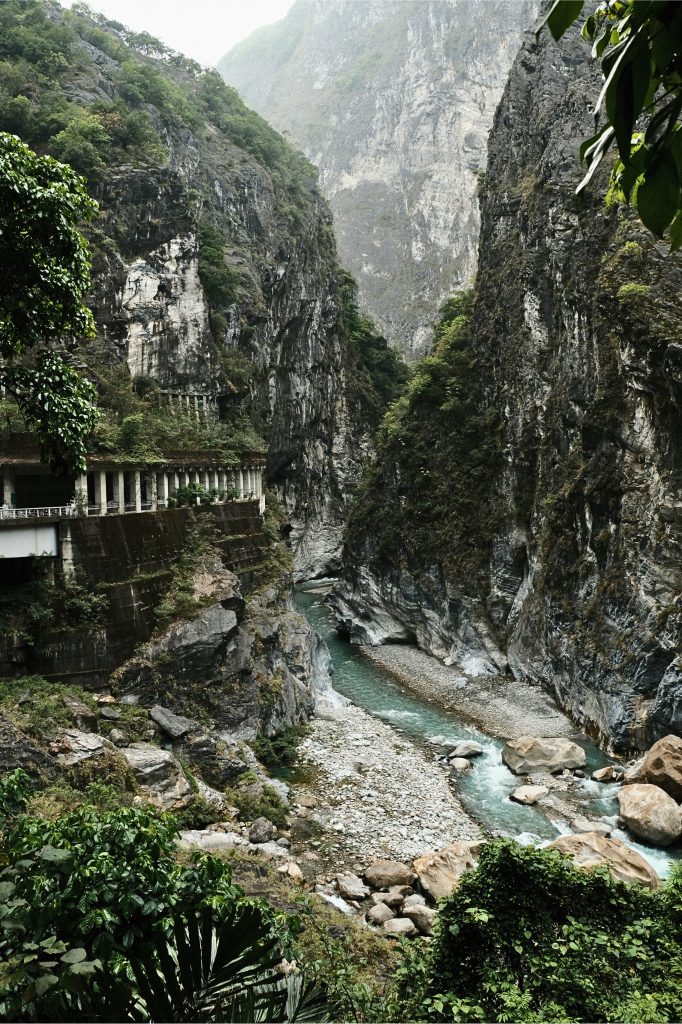 A view of Taroko Gorge, following the Swallow Grotto Trail