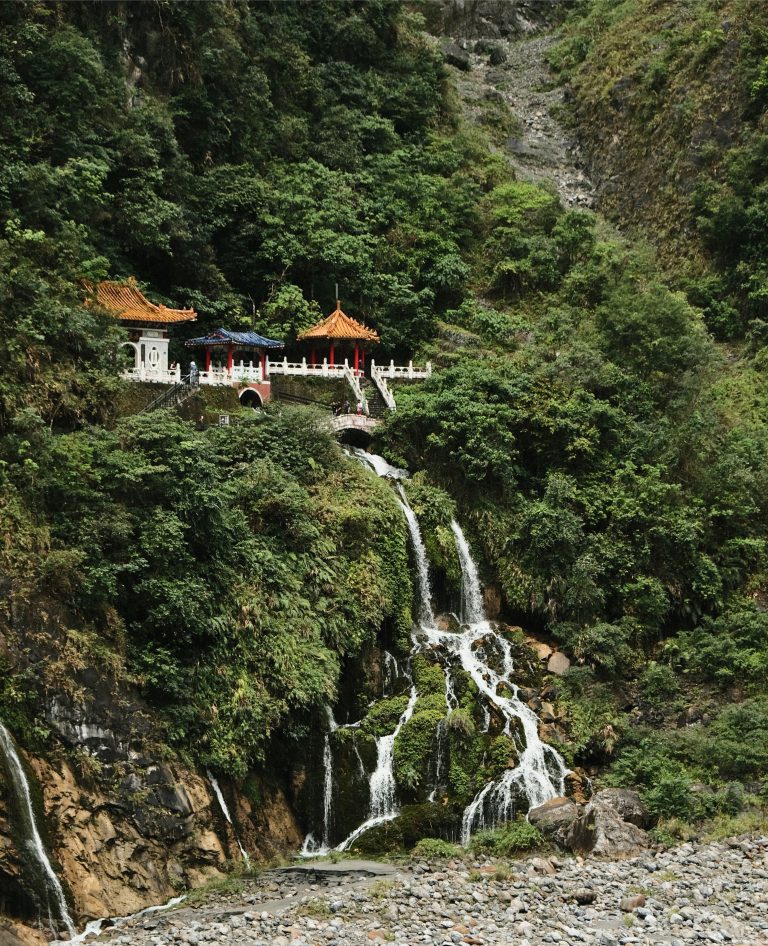 Changchun Shrine, also known as Eternal Spring Shrine, is a shrine situated right next to a waterfall in Taroko National Park