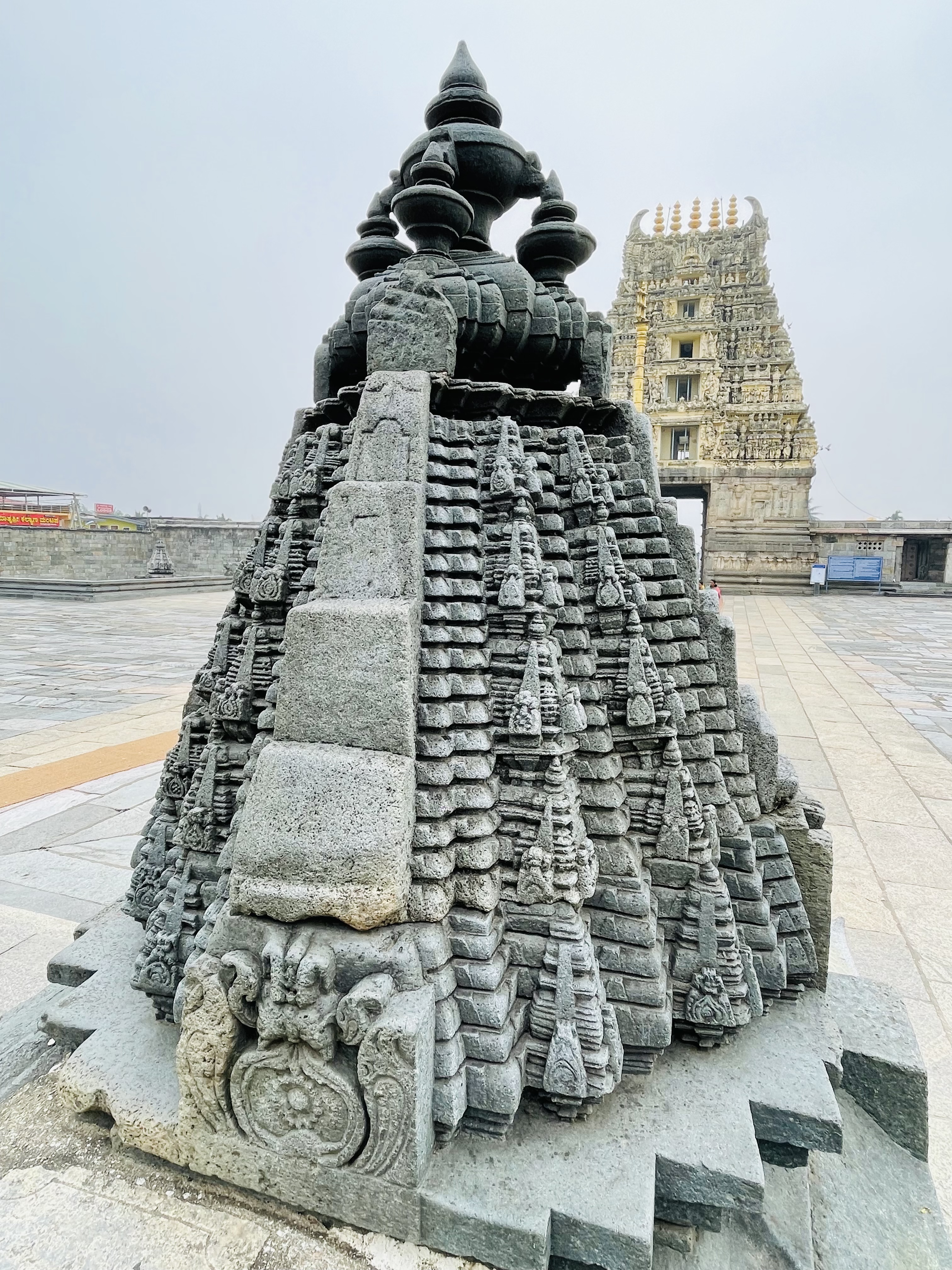 At The Belur Temple Karnataka India High-Res Stock Photo - Getty Images