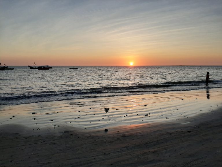 Where the ocean and the sky unite in a symphony of hues, the sea beach of Saint Martin Island embraces the twilight’s embrace. Witness the harmony of nature’s brushstroke as day bids farewell, leaving behind a canvas of tranquility and awe-inspiring beauty.