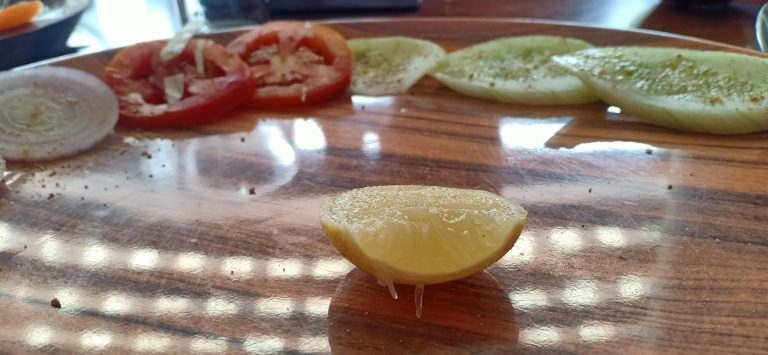 Food (Lemon, Tomato)