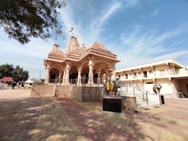 A Hindu Temple named ANTALESHWAR MAHADEV located at Amreli, Gujarat, India.