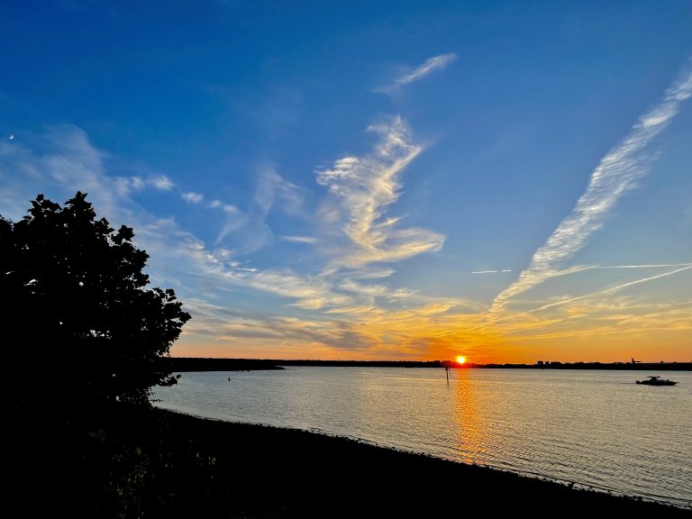 Sunset @ National Harbor. From Maryland, United States.