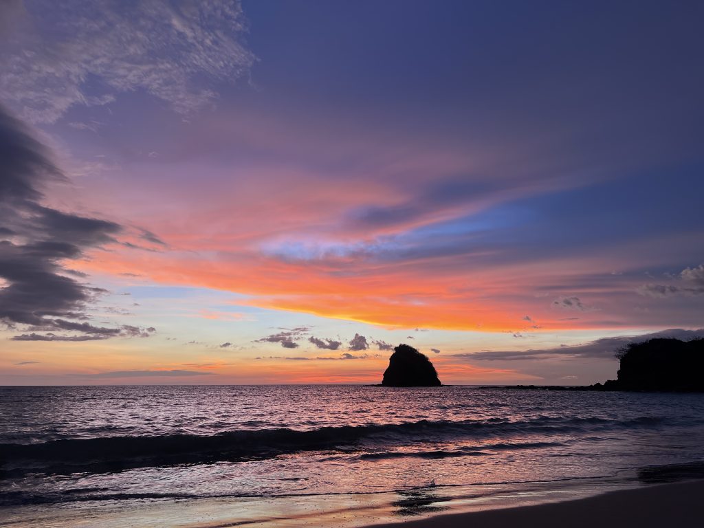 Colors of the sunset – Rajada Beach Costa Rica