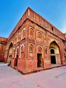 A marvellous early 17th century red stone building inside the Agra fort complex. Uttar Pradesh, India.