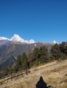 A scenic and clear view of a mountain.