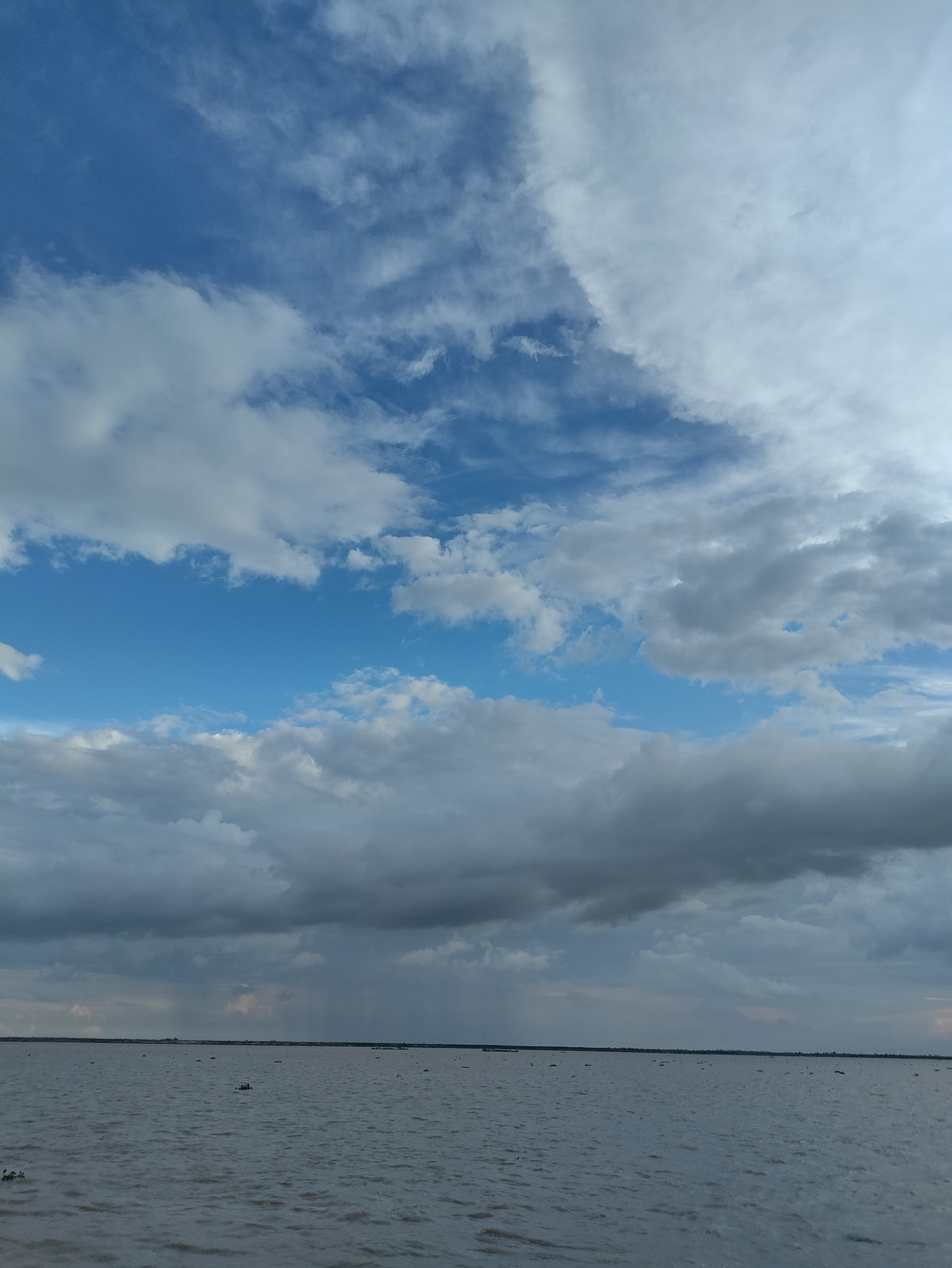 Rajshahi Padma River with its clean blue sky is a beautiful image