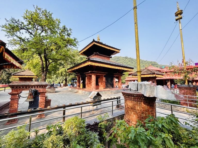 Kedareshwor Mahadev Temple, Lakeside