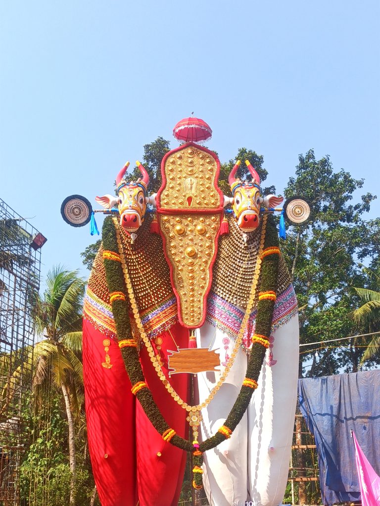 Nadikeshan – Temple festival float