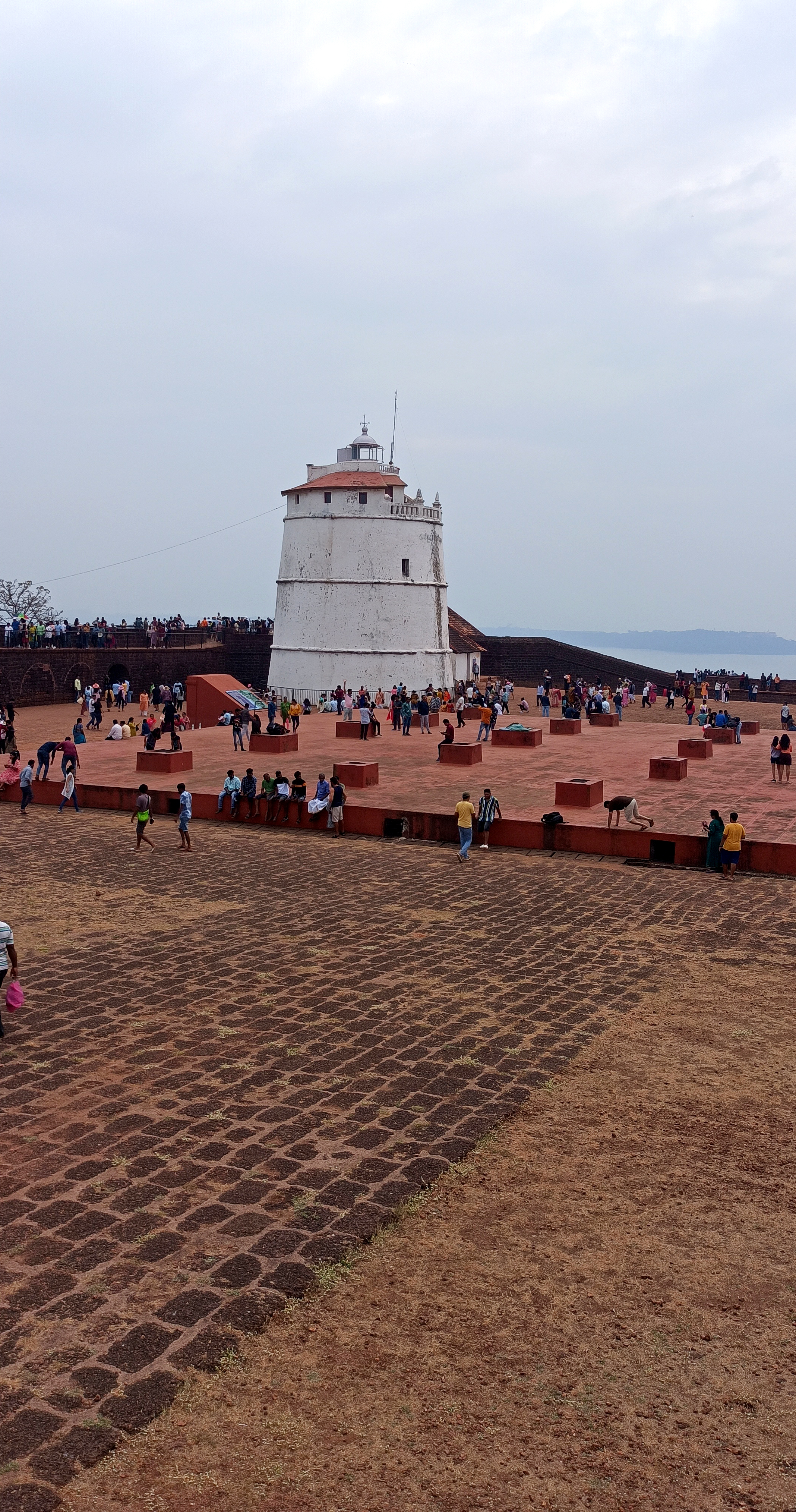 Fort aguada - is a well-preserved seventeenth-century portuguese fort, along with a lighthouse, standing in goa, india, on sinquerim beach, overlooking the arabian sea.