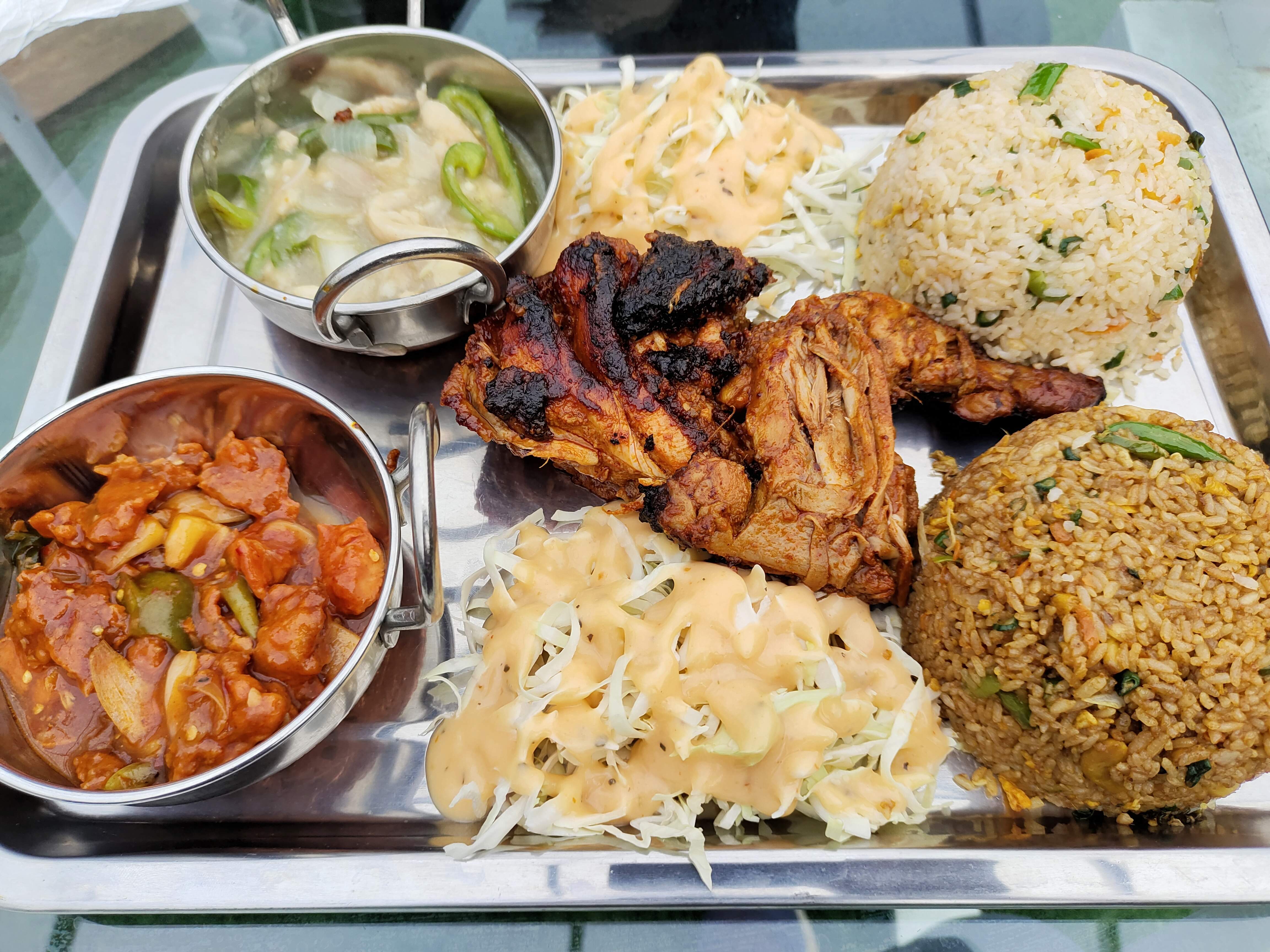 Rice, vegetable, and chicken set menu for two people.