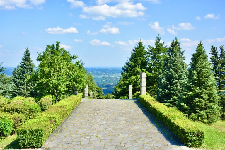 A long view of the value from Monument to the Unknown Hero. A World War I memorial. Located in Belgrade, Serbia.