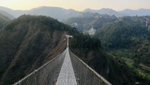 Bridge connecting mountains 