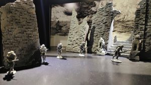 View larger photo: Small miniature soldier figures running