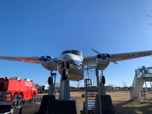 千葉県成田市　航空博物館　屋外展示してるセスナ　/　Cessna on display outdoors at the Aviation Museum in Narita City, Chiba Prefecture.