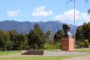 View larger photo: Bust of the liberator Simón Bolívar with a view of the mountains of Bogotá and Monserrate in the background.