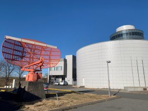 View larger photo: 千葉県成田市　航空博物館　Narita Aviation Museum, Narita City, Chiba Prefecture, bright blue sky cloudless day