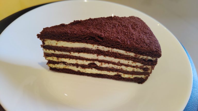 White and chocolate layered cake