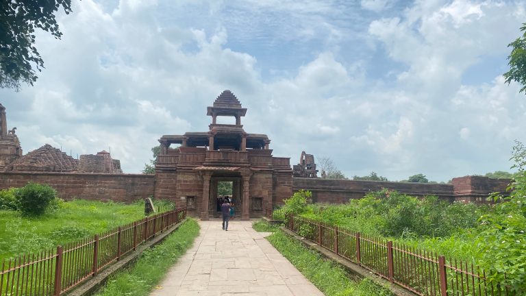 A path leading to the entrance of a historical monument.