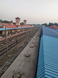 An view of a railway station.
