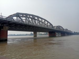 Vivekananda Bridge over the Hooghly River in Kolkata, West Bengal, India.