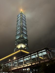 Taipei 101 skyscraper engulfed in fog
