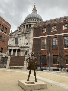 View larger photo: Fearless Girl in St Pauls Square London 