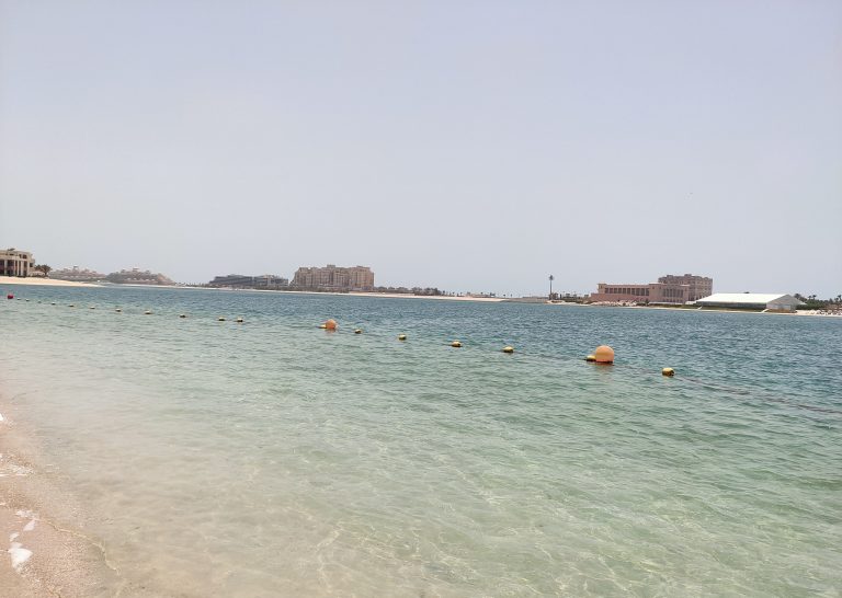 Dubai’s Coastal Splendor: A Breathtaking Beach View