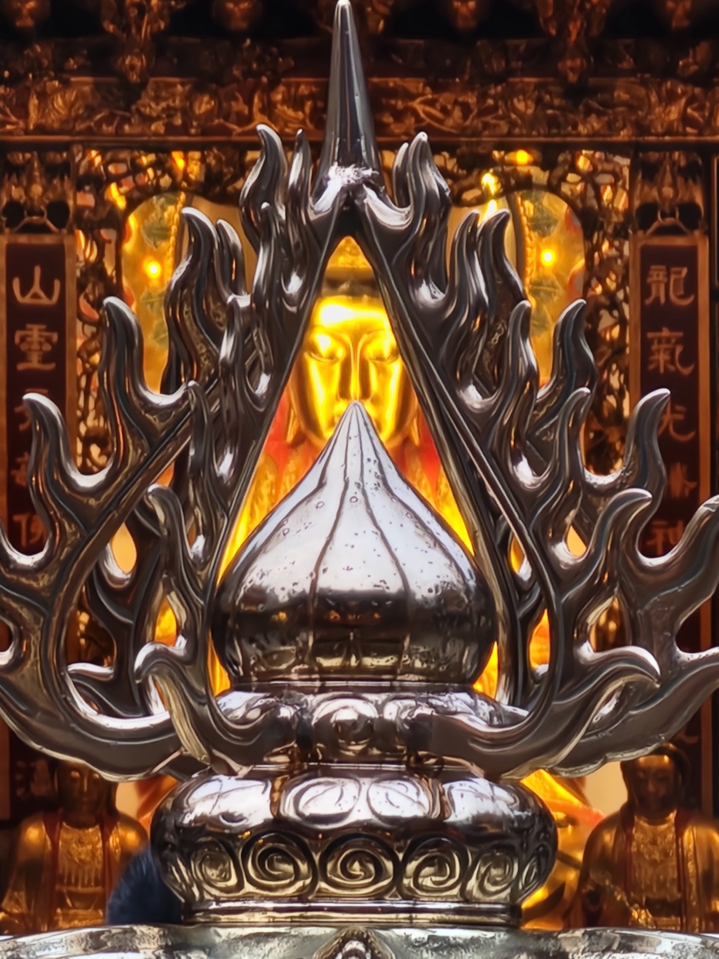 Buddha's face from the pitcher pot.