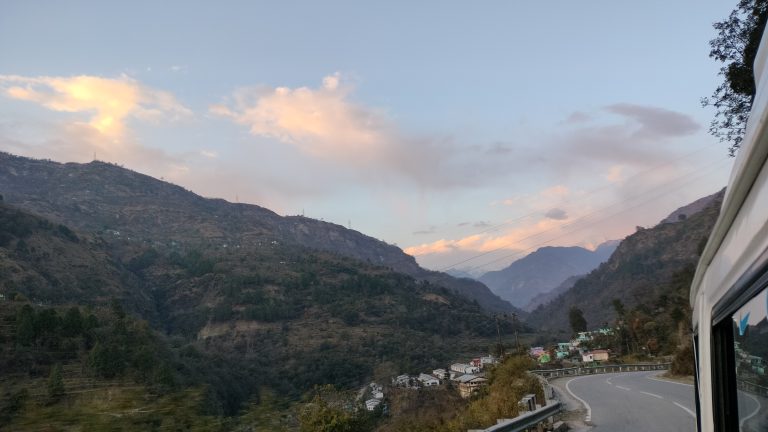 Road across the Himalaya Valley