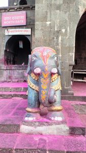 View larger photo: Elephant statue at the gates of Shree Jotiba temple, Kolhapur 