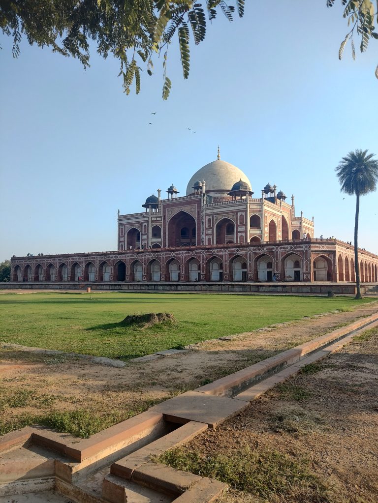 The Humayun Tomb at its beauty