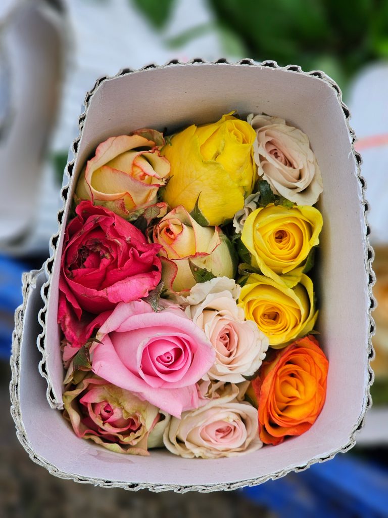 A bunch of rose flowers for sale. From K R Market, Bengaluru, Karnataka