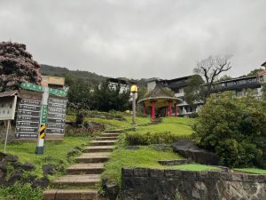 Homes featuring breathtaking gardens near Taiwan's Thermal Valley.