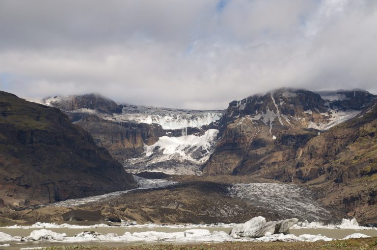 Glacier landscape in Vatnaj?kull National Park, Fagurhólsmyri, Sueurland, Iceland.