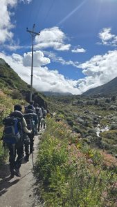 People trekking to Langtang 