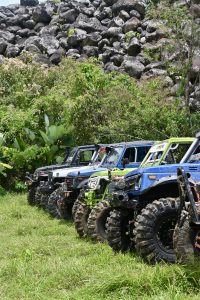 Off-road vehicles at the “Sobreviviendo a la Zaranda” event in Costa Rica.
